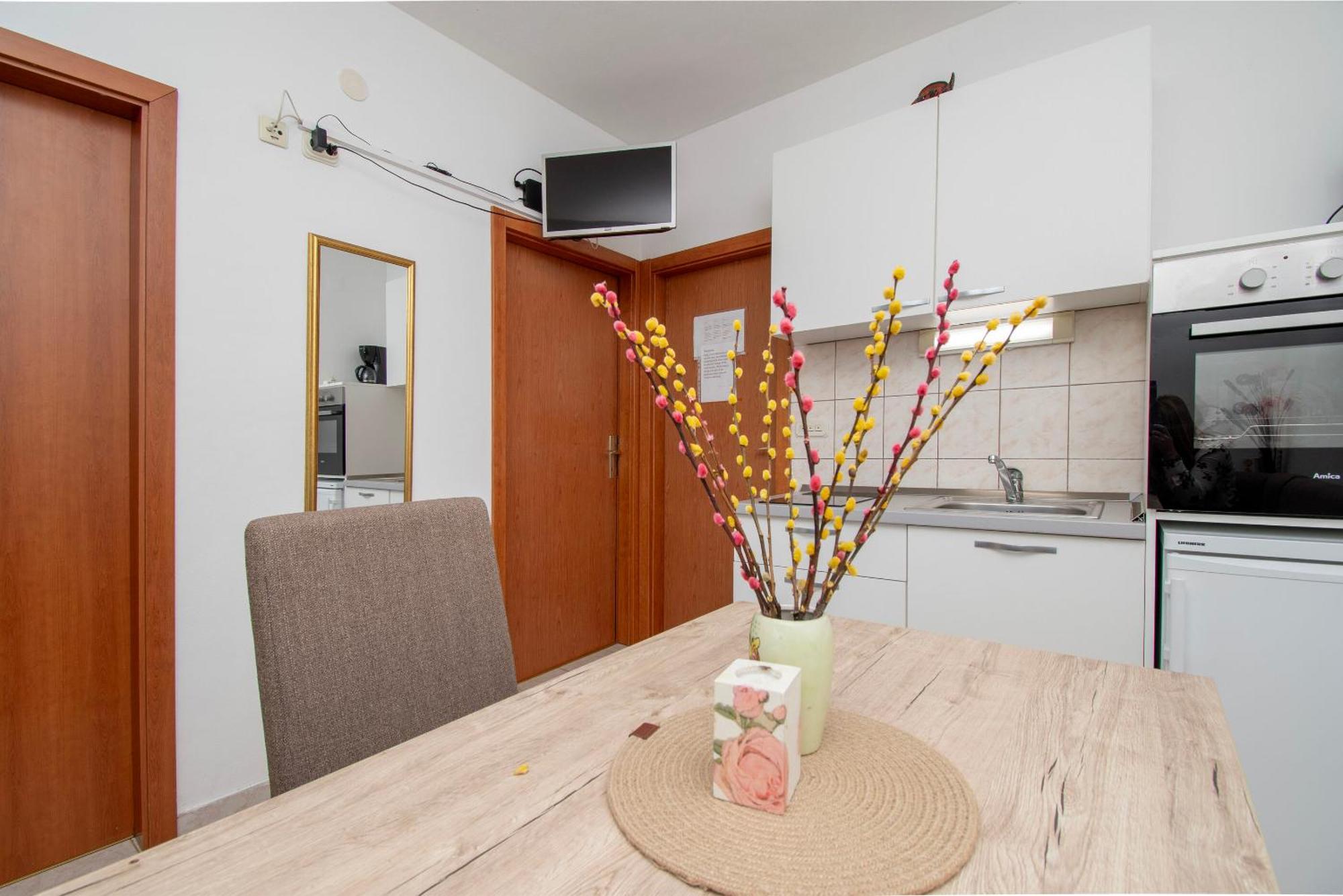 Apartments Toni Маслиница Екстериор снимка