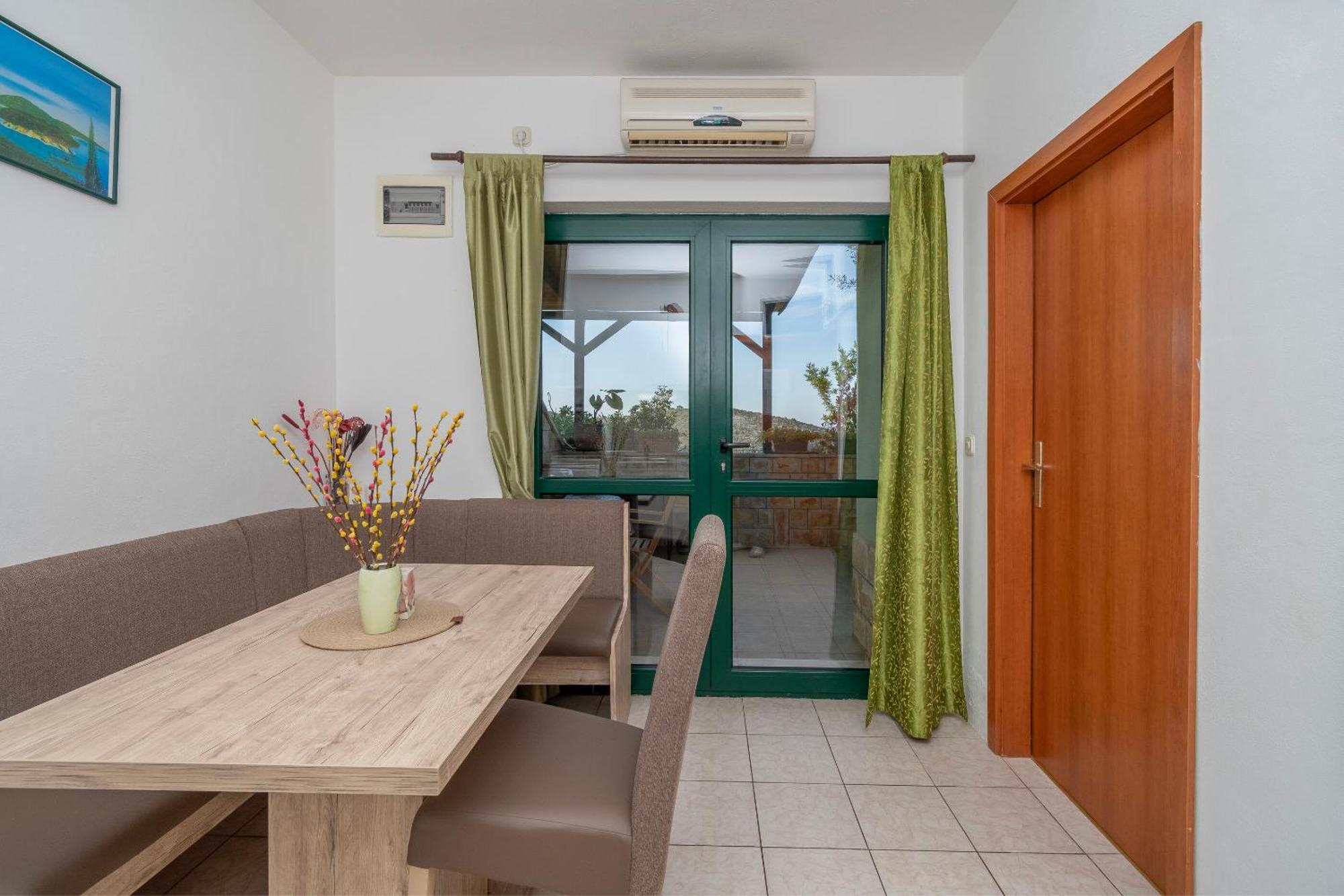 Apartments Toni Маслиница Екстериор снимка