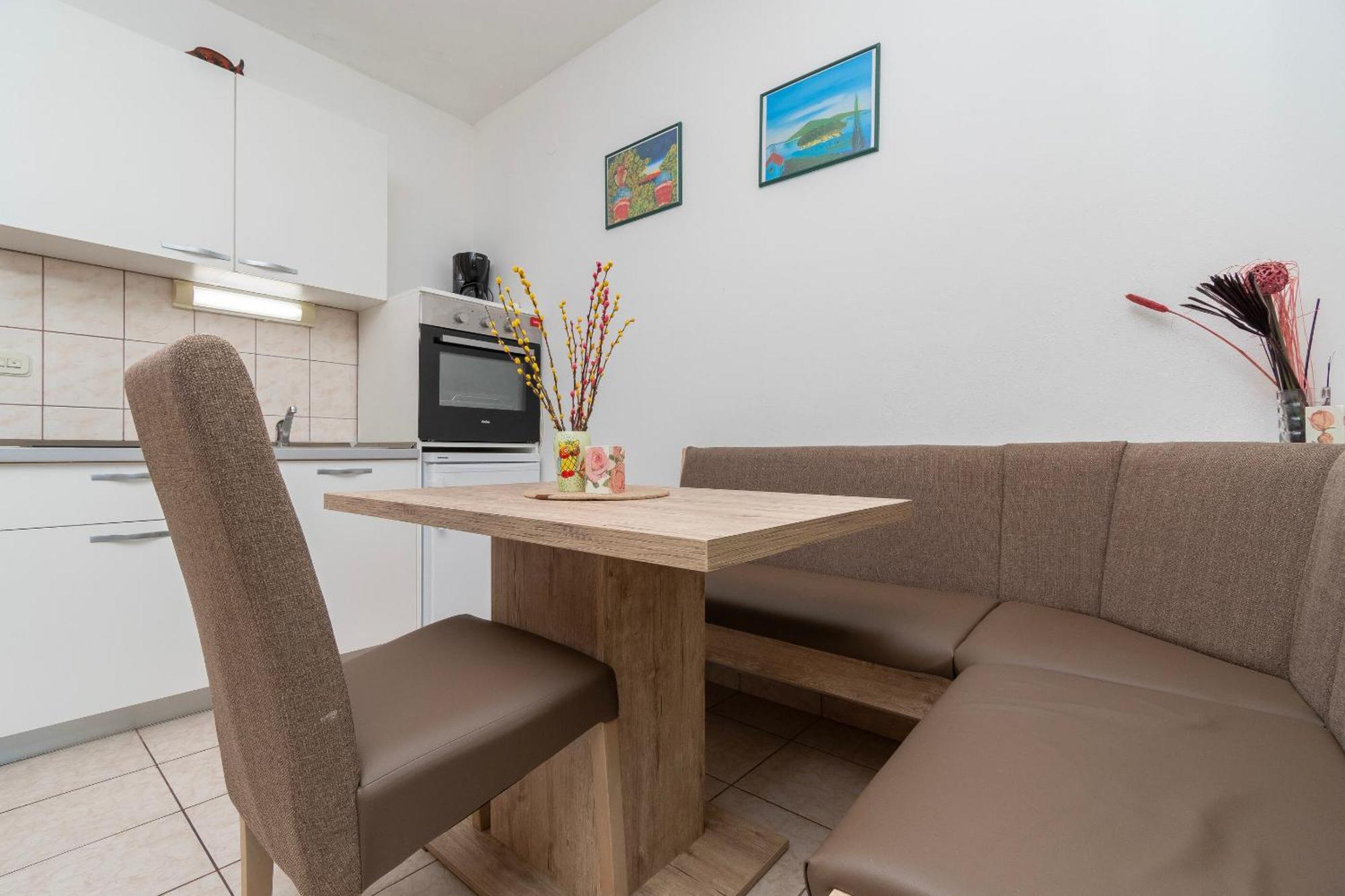 Apartments Toni Маслиница Екстериор снимка