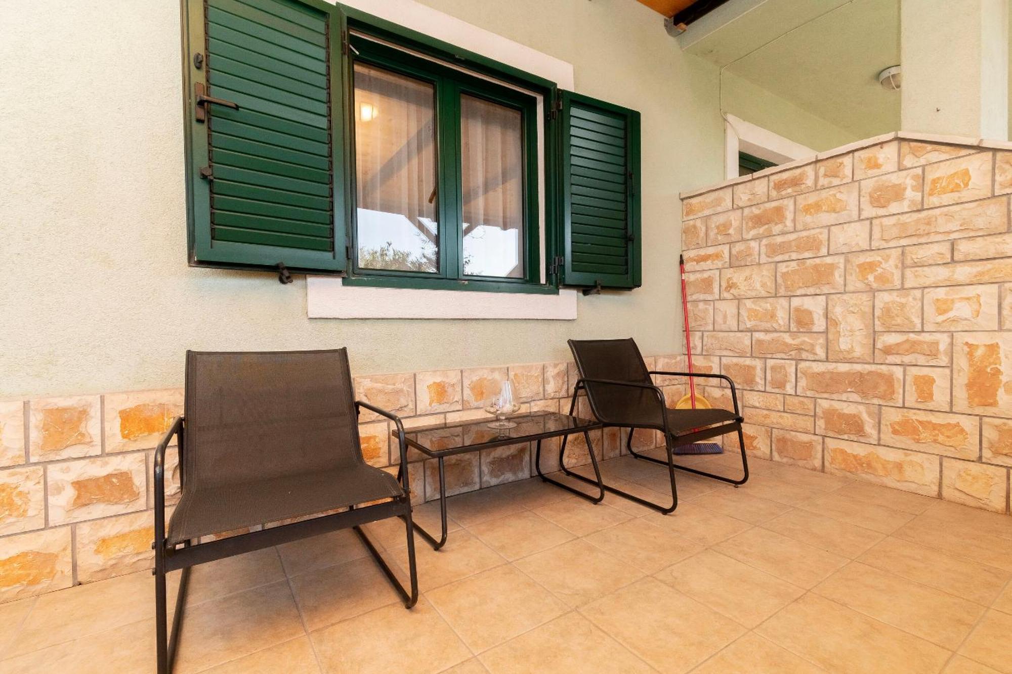 Apartments Toni Маслиница Екстериор снимка